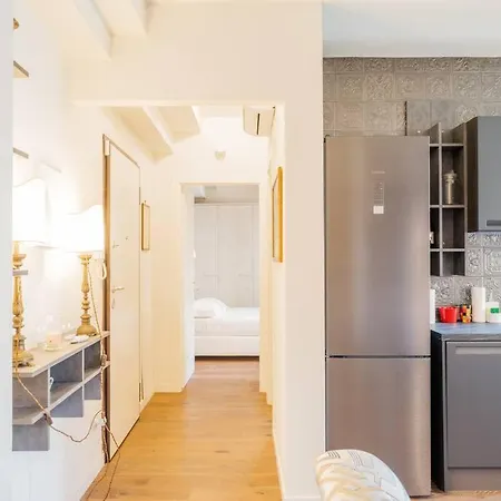 Casa Silvia - Honeymoon Flat With Terrace * Florence